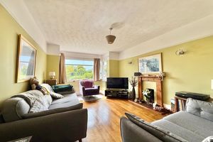 Lounge- click for photo gallery